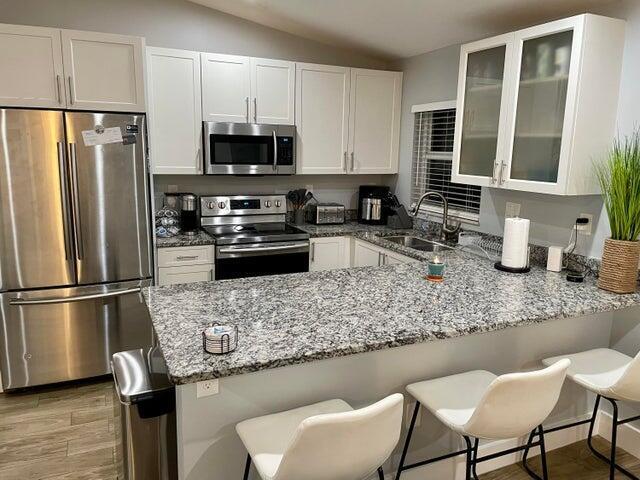 601 N E St in Lake Worth Beach, FL - Foto de edificio - Building Photo