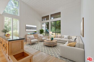 23454 Park Hermosa in Calabasas, CA - Building Photo - Building Photo