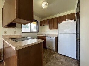 4660 NE Lombard St in Portland, OR - Building Photo - Building Photo