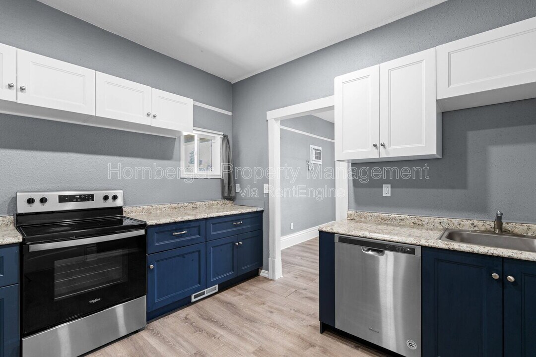 2704 W Boone Ave in Spokane, WA - Building Photo