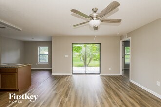 14402 Haddon Mist Dr in Wimauma, FL - Building Photo - Building Photo