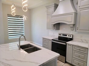429 E Nebraska Rd in Alamo, TX - Building Photo - Building Photo