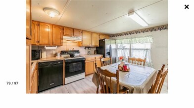 3918 Young Rd in Plant City, FL - Foto de edificio - Building Photo