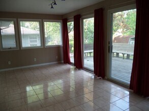 26 Leamer Ct in Iowa City, IA - Building Photo - Building Photo