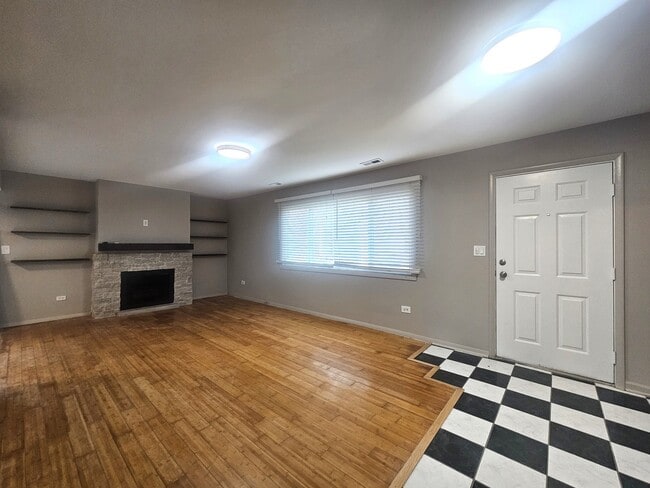 841 Oxford Pl in Wheeling, IL - Building Photo - Building Photo