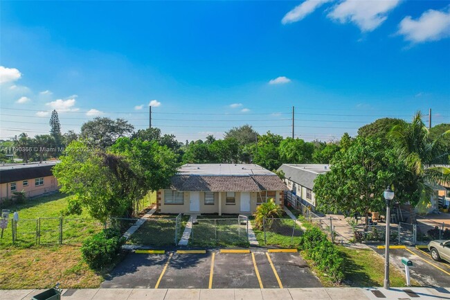 1619-1621 NW 8th Ave in Fort Lauderdale, FL - Building Photo - Building Photo
