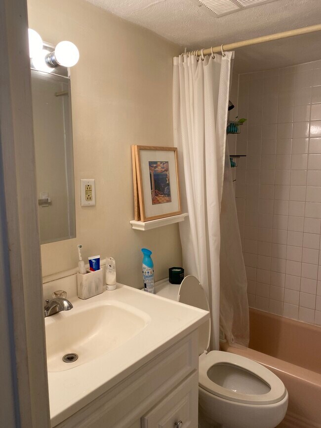 245 Kelton St, Unit #23 in Boston, MA - Building Photo - Building Photo