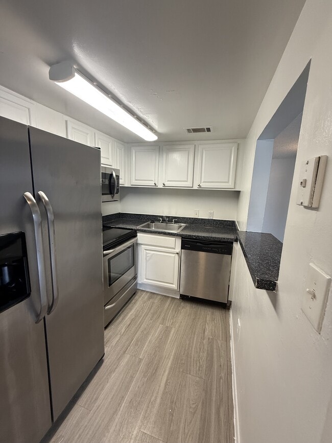 property at 2533 N Alafaya Trail