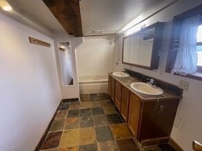 8335 N Tongass Hwy in Ketchikan, AK - Building Photo - Building Photo