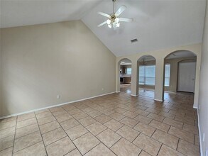 500 Birch Cluster Ct in Conroe, TX - Building Photo - Building Photo