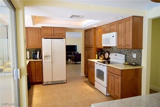 1927 Crayton Rd in Naples, FL - Building Photo - Building Photo
