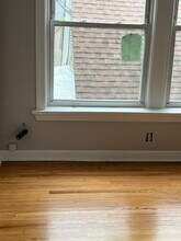 2006 W Giddings St in Chicago, IL - Building Photo - Building Photo