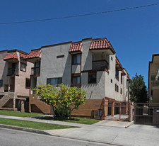 1042 Thompson Ave Apartments