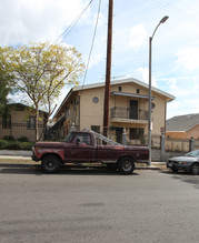 1132-1134 N Madison Ave in Los Angeles, CA - Building Photo - Building Photo