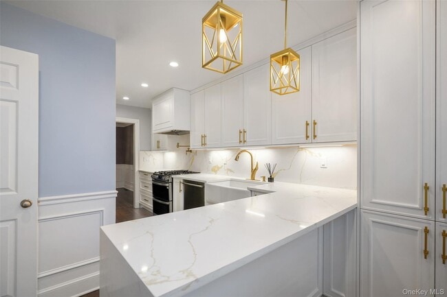 36 Waters Edge in Rye, NY - Building Photo - Building Photo