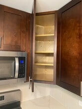 15 Gant Cir, Unit B in Streamwood, IL - Foto de edificio - Building Photo