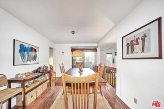 835 S Lucerne Blvd-Unit -101 in Los Angeles, CA - Building Photo - Building Photo
