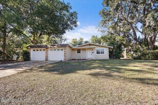 4124 Lane Ave S in Jacksonville, FL - Building Photo