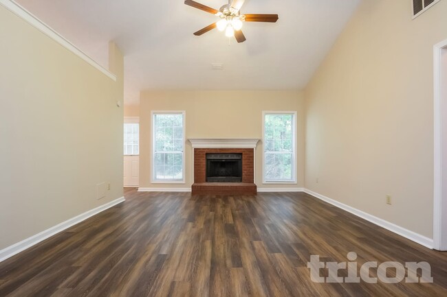 625 Corley Brook Way in Lawrenceville, GA - Building Photo - Building Photo