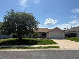 2144 NW 85th Terrace in Gainesville, FL - Building Photo