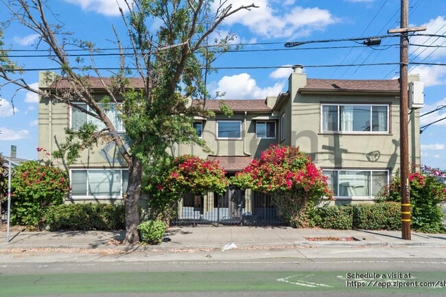 property at 908 40th St