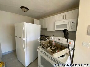 88 Gardner St, Unit 33 in Boston, MA - Building Photo - Building Photo
