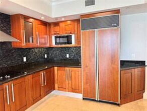 3367 NE 183rd St in Aventura, FL - Building Photo - Building Photo