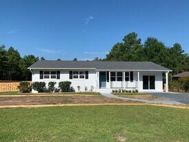 1420 Central Dr in Southern Pines, NC - Building Photo
