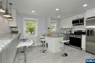 100 Huguenot Ave in Englewood, NJ - Building Photo