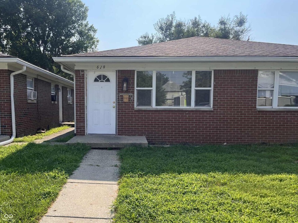 619 N Oxford St in Indianapolis, IN - Building Photo