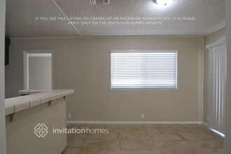 13139 Archwood St in Los Angeles, CA - Building Photo - Building Photo