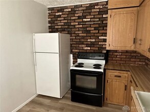 11 Grove Ave in Dayton, OH - Building Photo - Building Photo