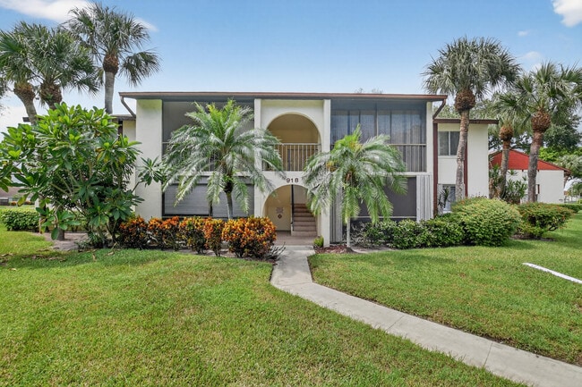 4850 Sable Pine Cir in West Palm Beach, FL - Building Photo - Building Photo