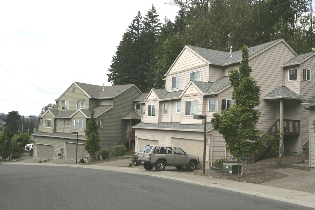 13030-13060 SW Creekshire Dr in Tigard, OR - Building Photo