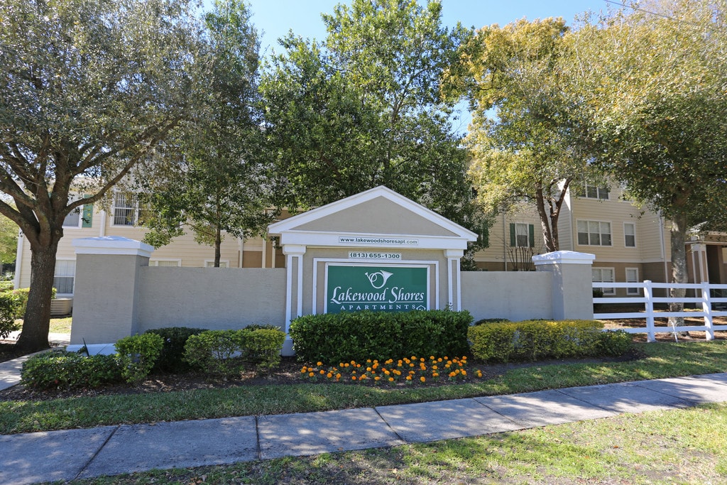 Lakewood Shores Brandon, FL Apartments