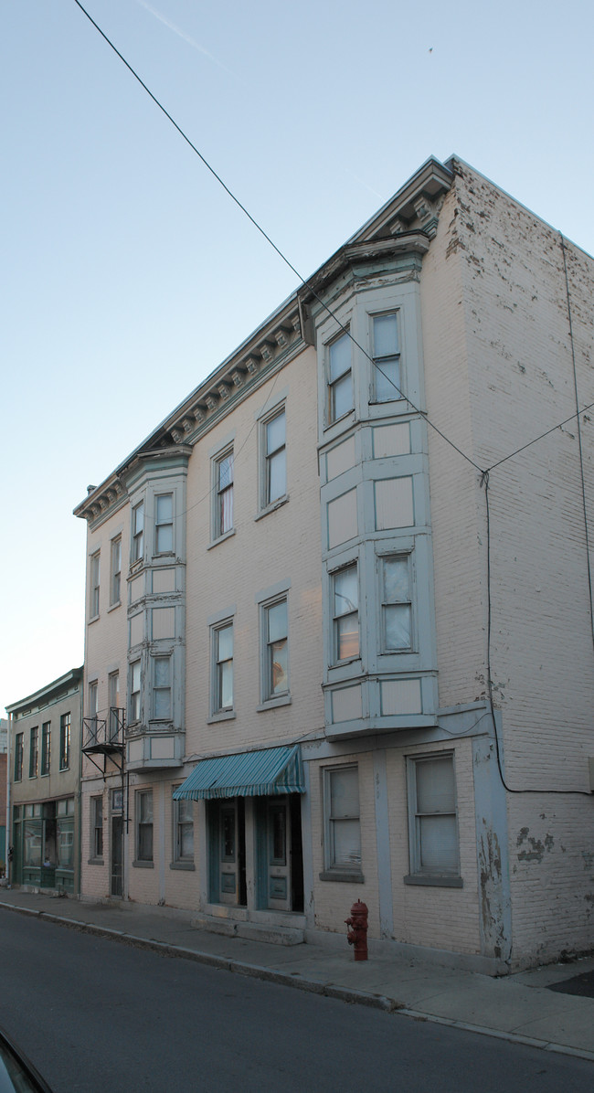 112 S Ferry St in Schenectady, NY - Building Photo - Building Photo