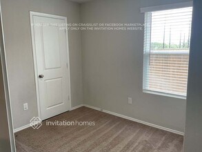 8126 Serro Medina in San Antonio, TX - Building Photo - Building Photo