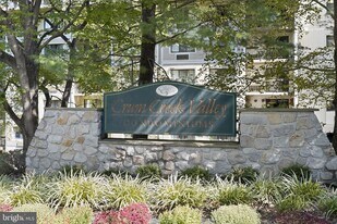 800 Avondale Rd, Unit 4I in Wallingford, PA - Building Photo