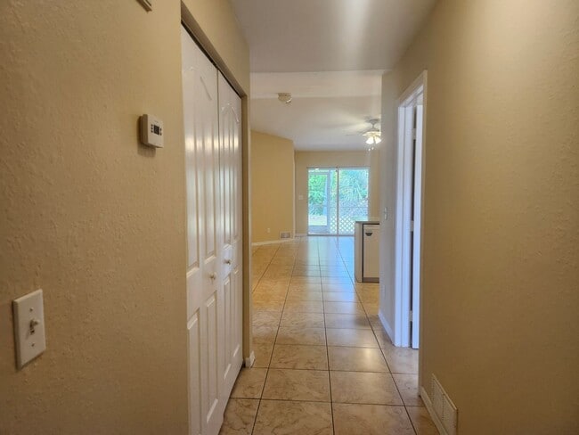 415 NE 25th Ave in Cape Coral, FL - Building Photo - Building Photo