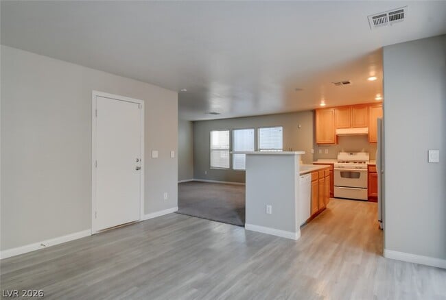 536 Mayfair Walk Ave in Las Vegas, NV - Building Photo - Building Photo