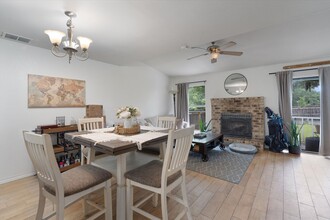 6029 Old Fredericksburg Rd in Austin, TX - Building Photo - Building Photo
