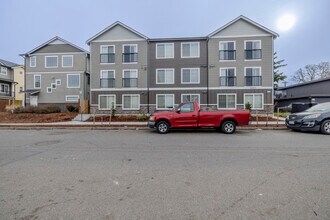 4045 S Puget Sound Ave in Tacoma, WA - Building Photo - Building Photo