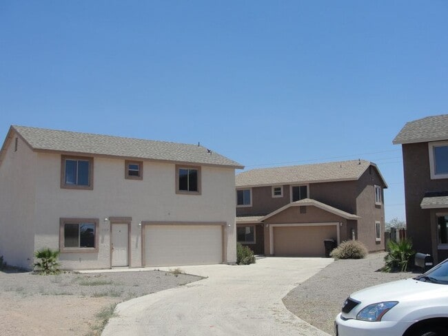 property at 1167 N Main St
