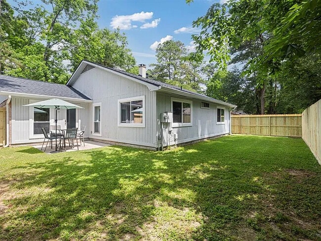 13 Leverwood Ct in Spring, TX - Building Photo - Building Photo