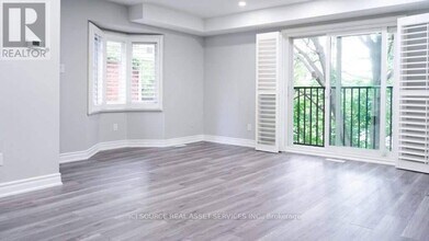 16 Normandy Pl in Oakville, ON - Building Photo - Building Photo