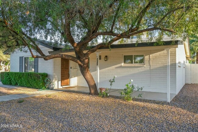 3547 E Meadowbrook Ave in Phoenix, AZ - Building Photo - Building Photo
