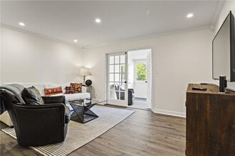 53 La Rue Pl NW in Atlanta, GA - Building Photo - Building Photo