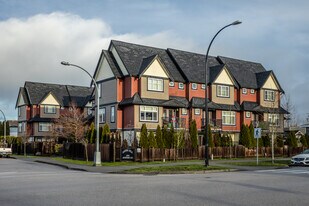 Jardine Villa in New Westminster, BC - Building Photo