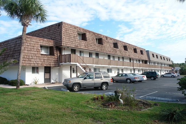 55 Vining Ct in Ormond Beach, FL - Foto de edificio - Building Photo