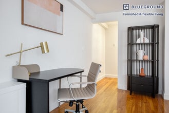 123 E 54th St in New York, NY - Building Photo - Building Photo